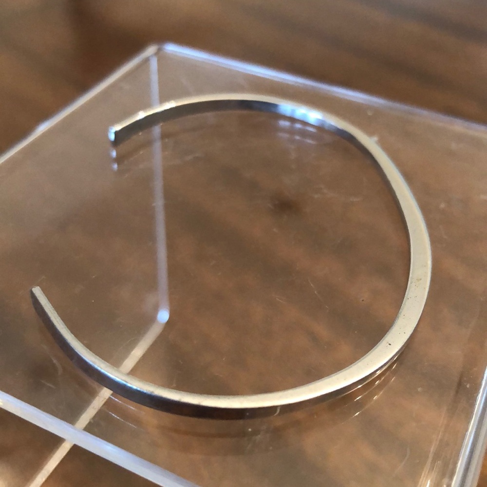Vintage 1970s AVON Slender Touch Silver Tone Cuff Bracelet